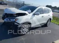 2018 Nissan ROGUE photo