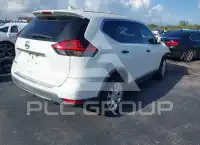 2018 Nissan ROGUE photo