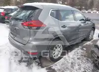 2018 Nissan ROGUE photo