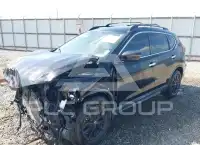 2018 Nissan ROGUE photo