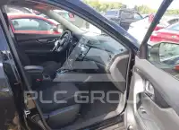 2018 Nissan ROGUE photo