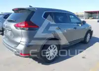 2018 Nissan ROGUE photo