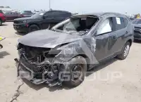 2018 Nissan ROGUE photo