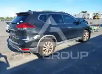 2018 Nissan ROGUE photo