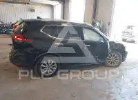 2018 Nissan ROGUE photo