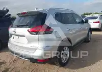 2018 Nissan ROGUE photo