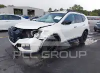 2018 Nissan ROGUE photo
