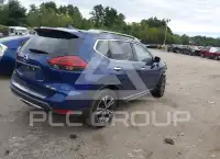 2018 Nissan ROGUE photo