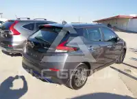 2018 Nissan LEAF photo