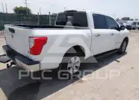 2018 Nissan TITAN photo