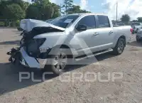 2018 Nissan TITAN photo