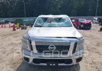 2018 Nissan TITAN photo