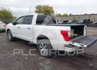 2018 Nissan TITAN фото