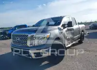 2018 Nissan TITAN фото