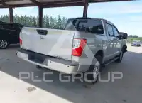 2018 Nissan TITAN фото