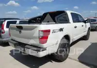 2018 Nissan TITAN фото