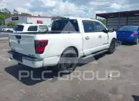 2018 Nissan TITAN фото