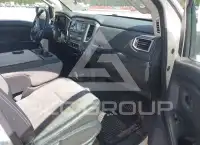 2018 Nissan TITAN фото