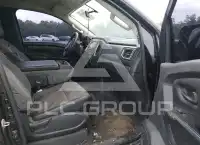 2018 Nissan TITAN фото