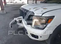 2018 Nissan TITAN фото