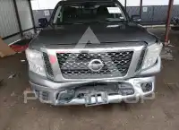 2018 Nissan TITAN фото