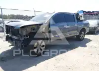 2018 Nissan TITAN фото