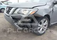 2018 Nissan PATHFINDER photo