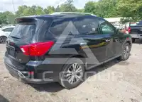 2018 Nissan PATHFINDER photo