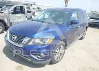 2018 Nissan PATHFINDER photo