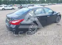 2018 Nissan ALTIMA photo