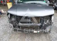 2018 Nissan FRONTIER photo