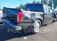 2018 Nissan FRONTIER photo
