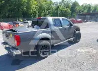 2018 Nissan FRONTIER photo