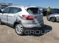 2018 Nissan ROGUE photo