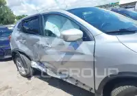 2018 Nissan ROGUE фото