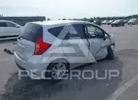 2018 Nissan VERSA фото