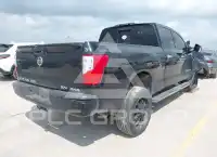 2018 Nissan TITAN фото
