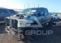 2018 Nissan TITAN фото