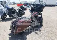 2018 Harley-Davidson FLHX фото