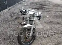 2018 Harley-Davidson FXLR photo