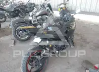 2018 Kawasaki EX400 photo