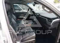 2018 Chevrolet Suburan photo
