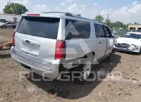 2018 Chevrolet Suburan photo