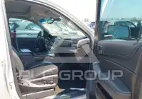 2018 Chevrolet Suburan photo
