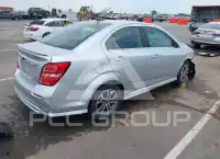 2018 Chevrolet Sonic фото