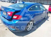 2018 Chevrolet Cruze photo