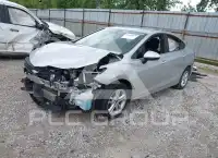 2018 Chevrolet Cruze photo