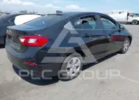 2018 Chevrolet Cruze photo