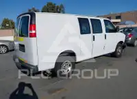 2018 Chevrolet Express photo