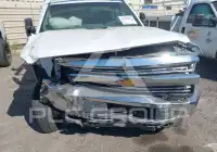 2018 Chevrolet Silverado фото